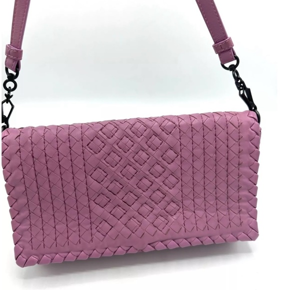 Bottega Veneta Lavender Intrecciato Leather Flap Crossbody Bag Removable Strap - Picture 8 of 16